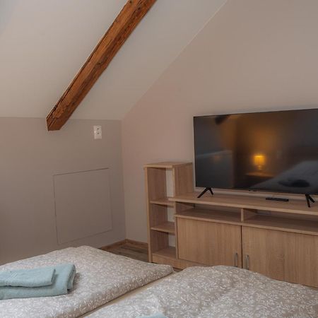 Apartament Apatman Fellini House Trenčín Zewnętrze zdjęcie